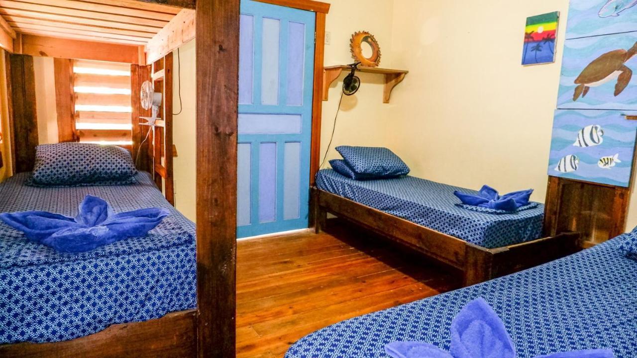 Roatan Backpackers' Hostel Sandy Bay Luaran gambar