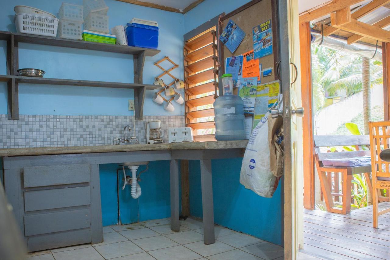 Roatan Backpackers' Hostel Sandy Bay Luaran gambar